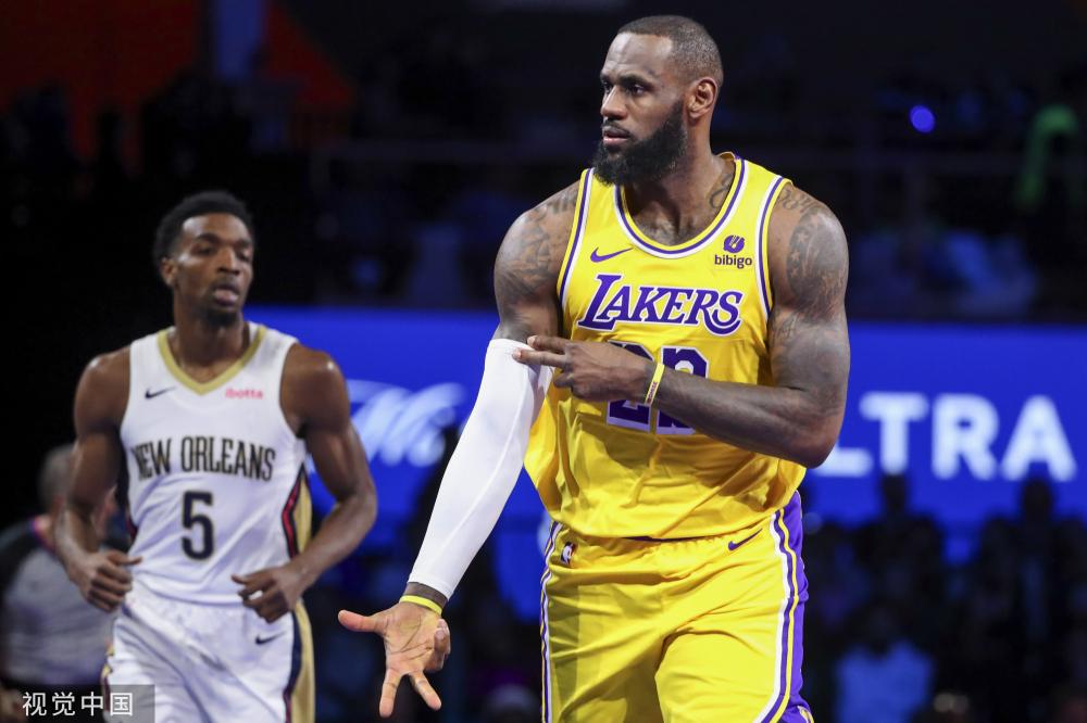 在网球赛场 在网球赛场