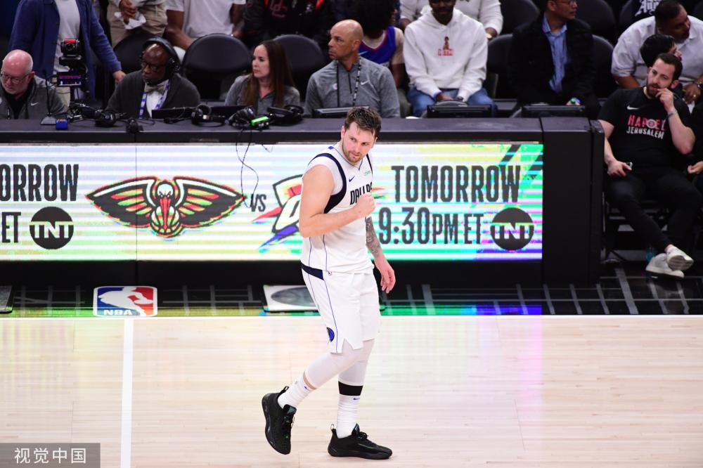 是一个巨大 是一个巨大